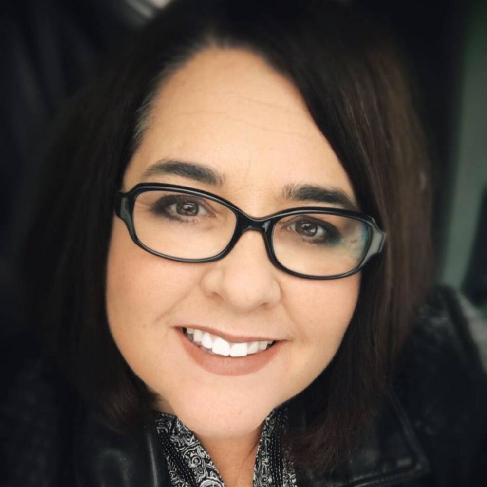 Meet your Posher, Lori